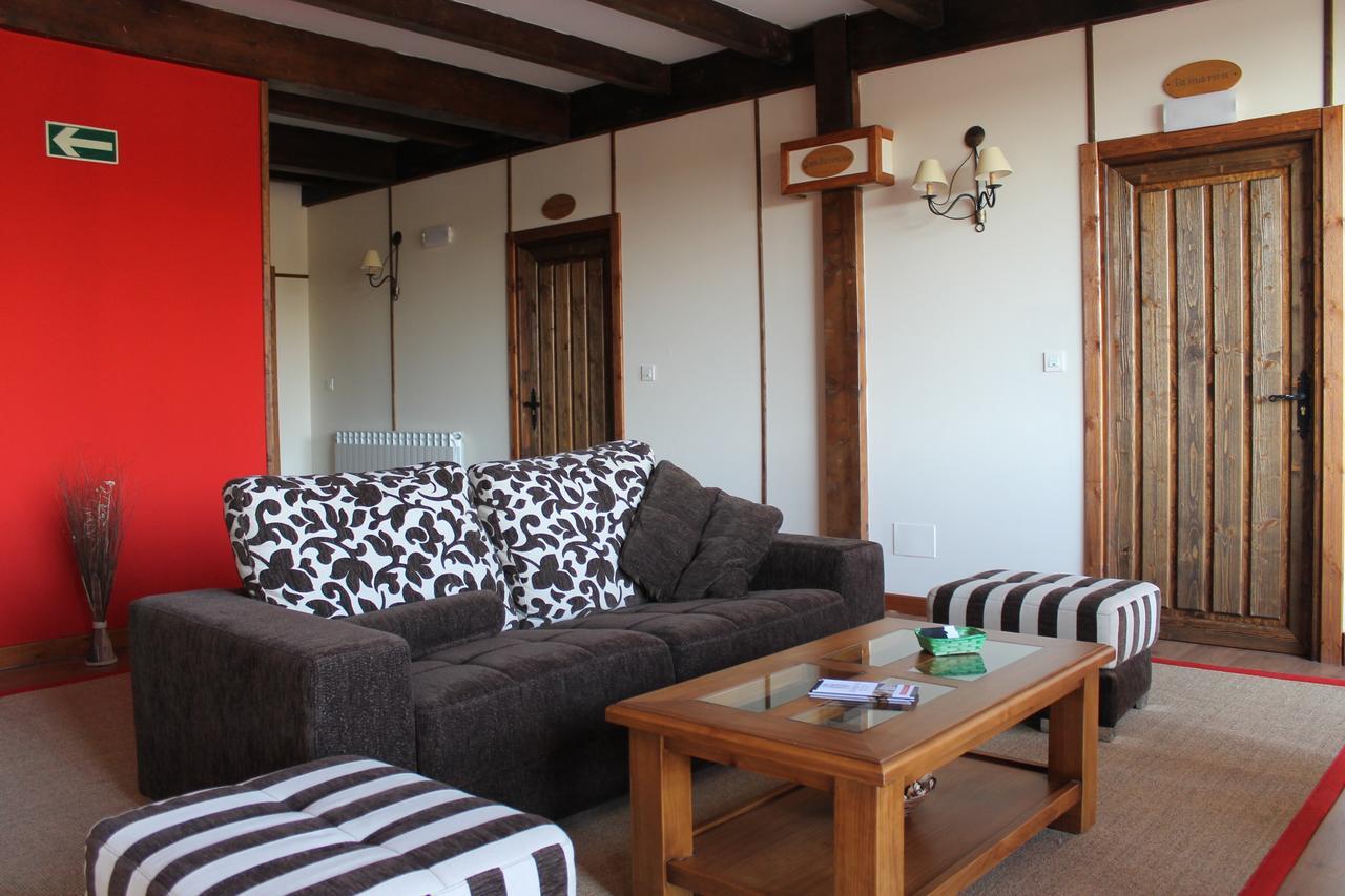 Hotel Rural Restaurante Las Baronas Санта-Крус-де-ла-Сальседа Экстерьер фото