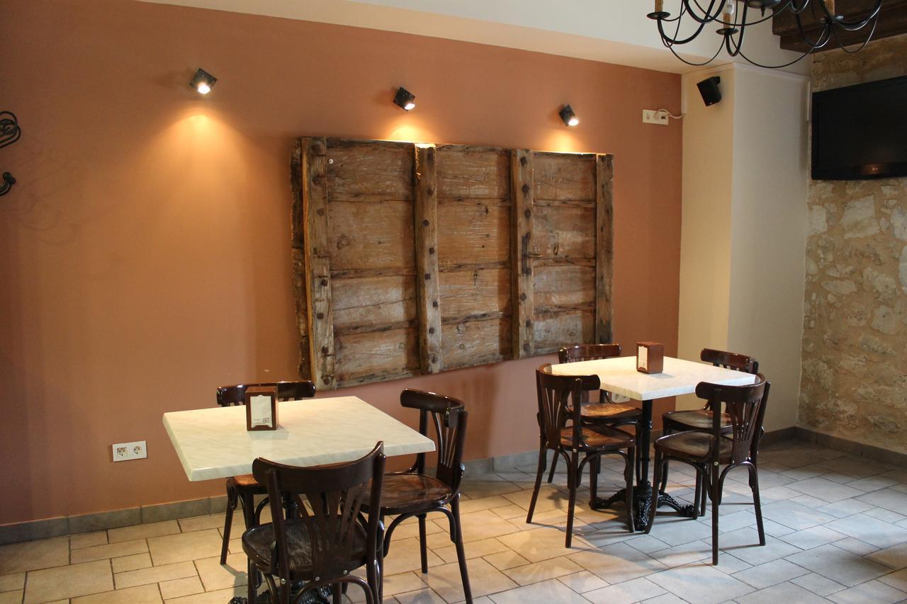 Hotel Rural Restaurante Las Baronas Санта-Крус-де-ла-Сальседа Экстерьер фото